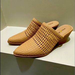 NWT Seven Dials Mules